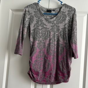 Ladies tribal pull over shirt size S